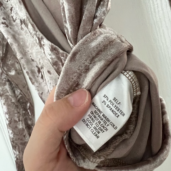 Lulus Wrap It Up Taupe Velvet Long Sleeve Wrap Top SZ M - Picture 4 of 6